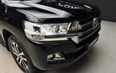 Toyota Land Cruiser 200, 2018 год, 6 800 000 рублей, 8 фотография