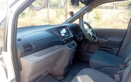 Nissan Serena II, 2001 год, 650 000 рублей, 7 фотография