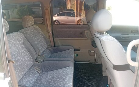 Nissan Serena II, 2001 год, 650 000 рублей, 9 фотография