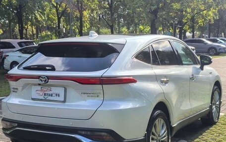 Toyota Harrier, 2022 год, 3 711 469 рублей, 5 фотография