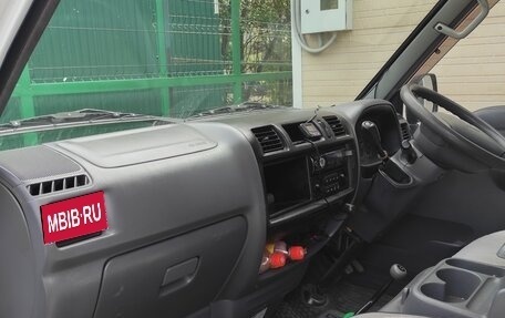 Mazda Bongo IV, 2015 год, 1 000 000 рублей, 3 фотография