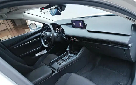 Mazda 3, 2022 год, 1 637 000 рублей, 16 фотография