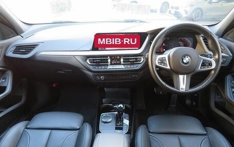 BMW 1 серия, 2021 год, 2 180 143 рублей, 12 фотография