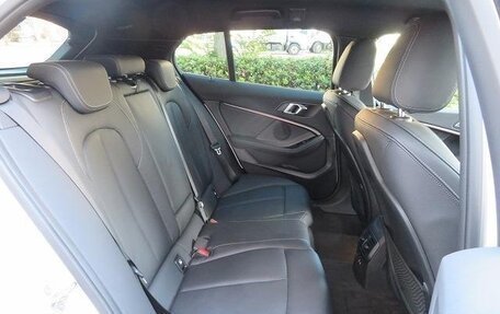 BMW 1 серия, 2021 год, 2 180 143 рублей, 26 фотография