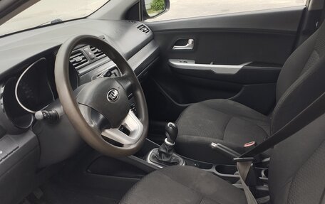 KIA Rio III рестайлинг, 2013 год, 6 фотография