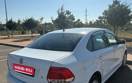 Volkswagen Polo VI (EU Market), 2015 год, 950 000 рублей, 4 фотография