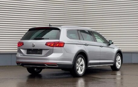 Volkswagen Passat B8 рестайлинг, 2020 год, 3 700 000 рублей, 2 фотография