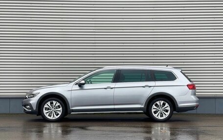 Volkswagen Passat B8 рестайлинг, 2020 год, 3 700 000 рублей, 3 фотография