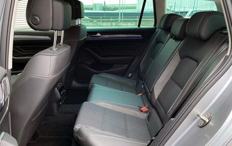 Volkswagen Passat B8 рестайлинг, 2020 год, 3 700 000 рублей, 14 фотография