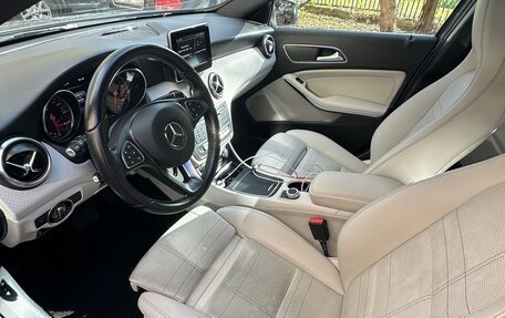 Mercedes-Benz A-Класс, 2015 год, 1 870 000 рублей, 6 фотография