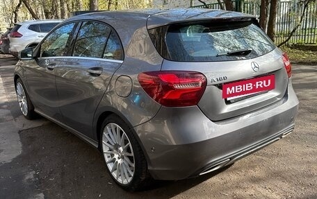 Mercedes-Benz A-Класс, 2015 год, 1 870 000 рублей, 3 фотография
