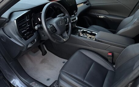 Lexus RX IV рестайлинг, 2023 год, 7 350 000 рублей, 9 фотография