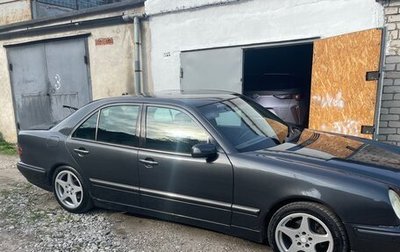 Mercedes-Benz E-Класс, 2001 год, 589 000 рублей, 1 фотография