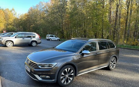 Volkswagen Passat B8 рестайлинг, 2017 год, 2 390 000 рублей, 12 фотография