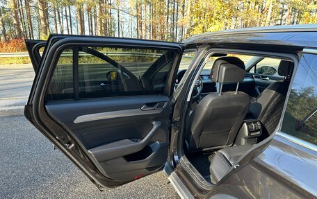 Volkswagen Passat B8 рестайлинг, 2017 год, 2 390 000 рублей, 15 фотография