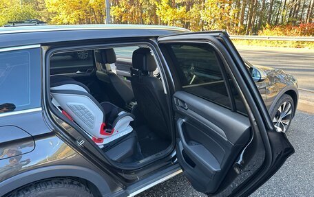 Volkswagen Passat B8 рестайлинг, 2017 год, 2 390 000 рублей, 24 фотография