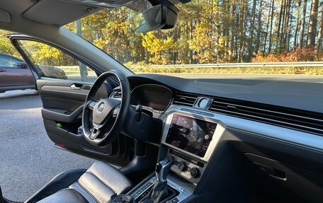 Volkswagen Passat B8 рестайлинг, 2017 год, 2 390 000 рублей, 23 фотография