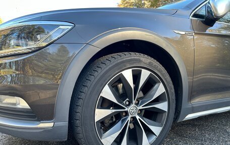 Volkswagen Passat B8 рестайлинг, 2017 год, 2 390 000 рублей, 33 фотография