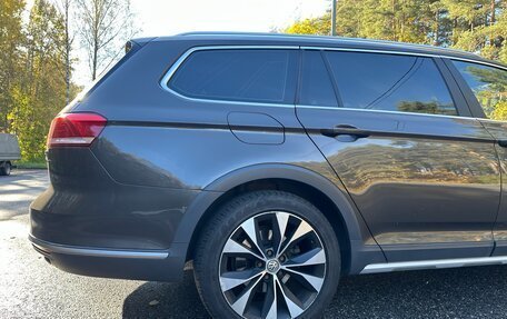 Volkswagen Passat B8 рестайлинг, 2017 год, 2 390 000 рублей, 35 фотография