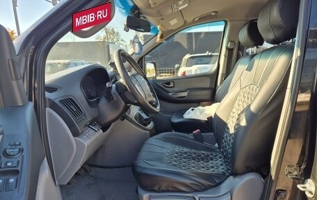 Hyundai H-1 II рестайлинг, 2011 год, 1 199 000 рублей, 7 фотография