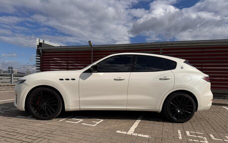 Maserati Levante I, 2021 год, 6 450 000 рублей, 4 фотография
