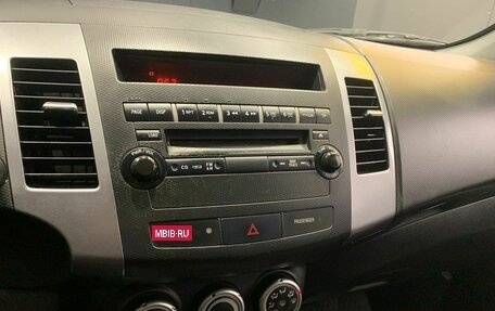 Mitsubishi Outlander III рестайлинг 3, 2008 год, 1 160 000 рублей, 10 фотография