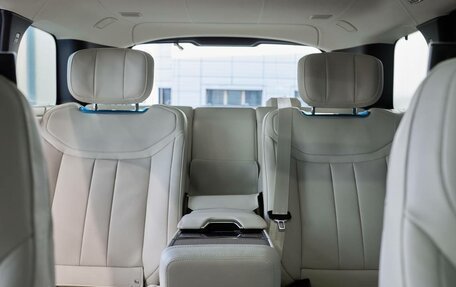 Land Rover Range Rover IV рестайлинг, 2025 год, 27 500 000 рублей, 16 фотография