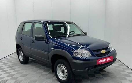 Chevrolet Niva I рестайлинг, 2018 год, 920 000 рублей, 2 фотография