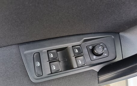 Volkswagen Tiguan II, 2019 год, 2 349 995 рублей, 11 фотография