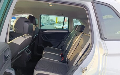 Volkswagen Tiguan II, 2019 год, 2 349 995 рублей, 12 фотография