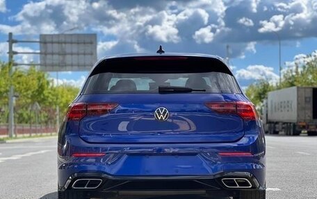 Volkswagen Golf VIII, 2022 год, 1 850 000 рублей, 6 фотография