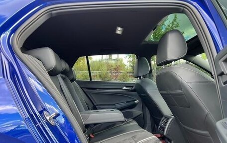 Volkswagen Golf VIII, 2022 год, 1 850 000 рублей, 22 фотография