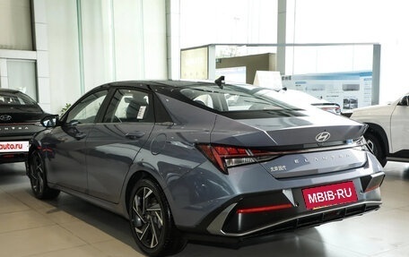 Hyundai Elantra, 2025 год, 2 100 000 рублей, 9 фотография
