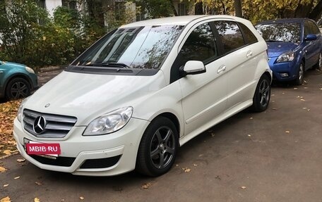 Mercedes-Benz B-Класс, 2011 год, 950 000 рублей, 4 фотография