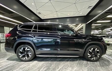 Volkswagen Teramont I, 2022 год, 3 800 000 рублей, 5 фотография