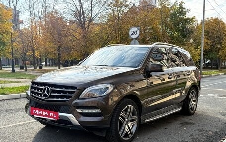 Mercedes-Benz M-Класс, 2013 год, 1 990 000 рублей, 4 фотография