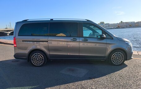 Mercedes-Benz V-Класс, 2019 год, 5 600 000 рублей, 8 фотография