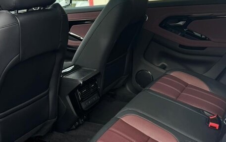 Land Rover Range Rover Evoque II, 2025 год, 5 890 000 рублей, 14 фотография
