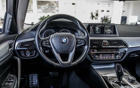 BMW 5 серия, 2018 год, 2 848 000 рублей, 15 фотография