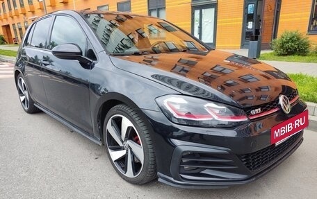 Volkswagen Golf GTI VII, 2018 год, 2 200 000 рублей, 3 фотография