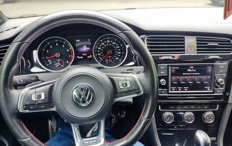 Volkswagen Golf GTI VII, 2018 год, 2 200 000 рублей, 13 фотография