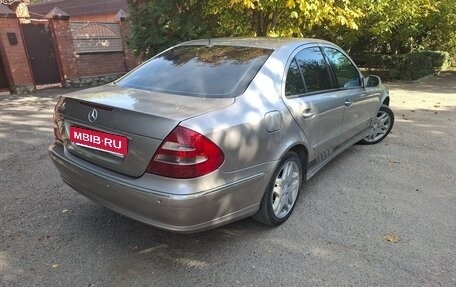 Mercedes-Benz E-Класс, 2004 год, 787 000 рублей, 3 фотография
