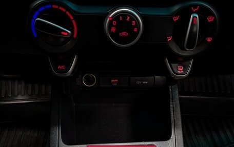 KIA Rio IV, 2021 год, 1 000 000 рублей, 19 фотография