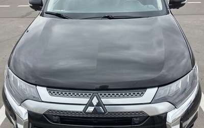 Mitsubishi Outlander III рестайлинг 3, 2019 год, 3 100 000 рублей, 1 фотография