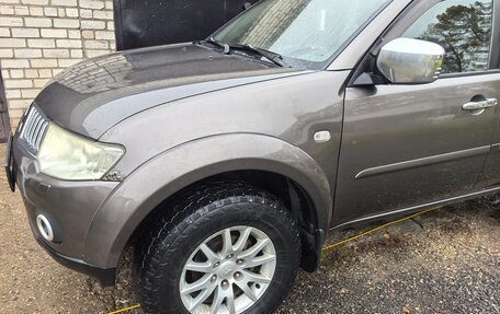 Mitsubishi Pajero Sport II рестайлинг, 2012 год, 1 200 000 рублей, 4 фотография