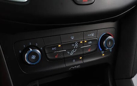 Ford Focus III, 2015 год, 850 000 рублей, 10 фотография