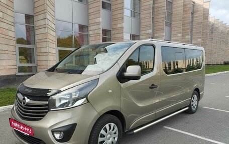 Opel Vivaro B, 2018 год, 2 320 000 рублей, 3 фотография