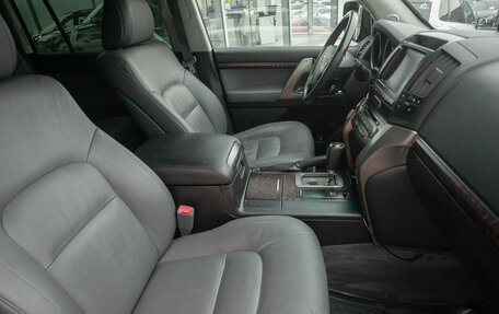 Toyota Land Cruiser 200, 2009 год, 2 649 000 рублей, 21 фотография