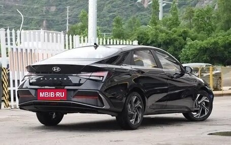 Hyundai Elantra, 2025 год, 2 050 000 рублей, 5 фотография