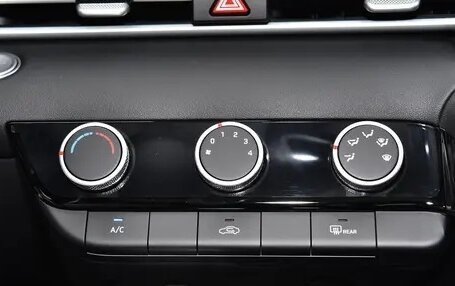 Hyundai Elantra, 2025 год, 2 050 000 рублей, 22 фотография